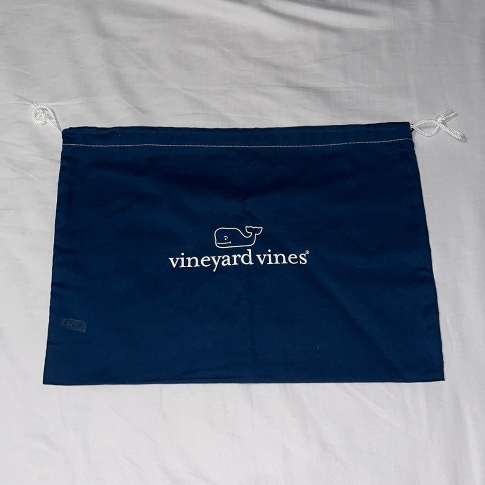 Vineyard vines brand new dust bag